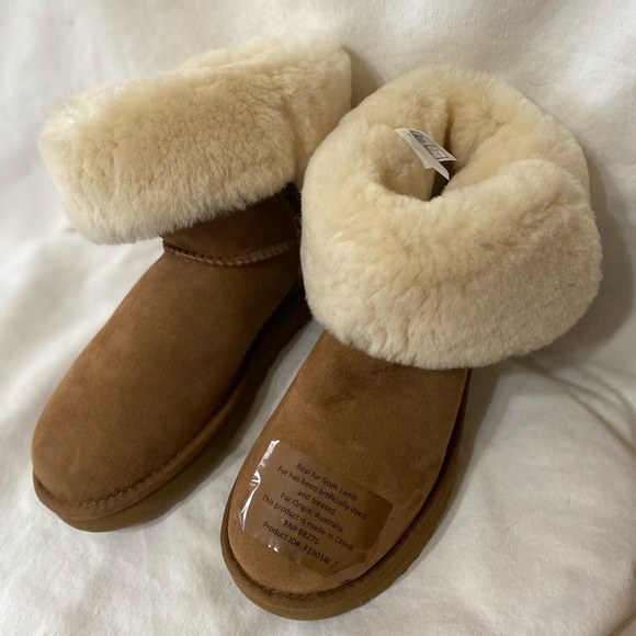 Sold UGG Australia Classic Short Leather Boots Women’s size 7 color Chestnut New - Picture 11 of 14